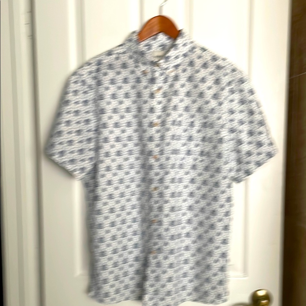 ROWM - Blue Fern Patterned Short Sleeve Shirt